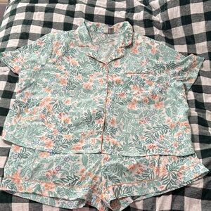 Floral Pajama Set with Green and Orange Pattern - Joie brand